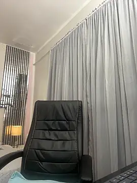 liss black online show from January 17, 2026, 4:16 am