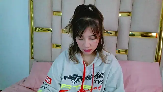 nina carther online show from November 26, 2025, 12:05 pm