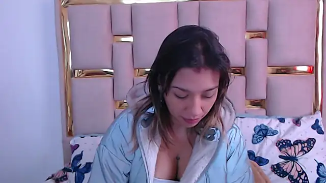 nina carther online show from November 5, 2025, 11:57 am