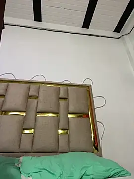 nina carther online show from October 15, 2025, 12:09 am