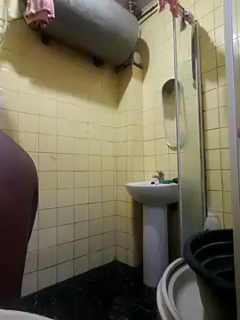 Polygamist online show from April 17, 2026, 5:10 am