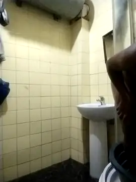 Polygamist online show from November 22, 2025, 6:29 pm