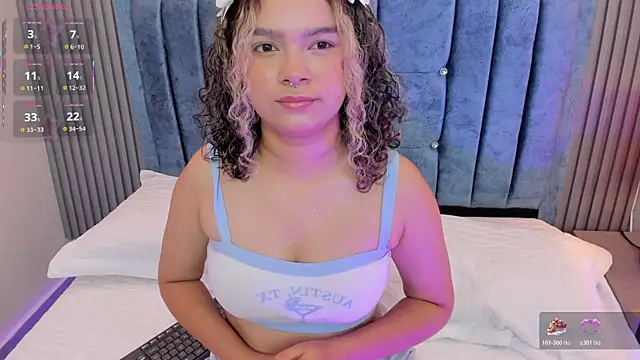 Snapshot of pretty_sunlight_ chatting on May 10, 2026, 6:43 pm pretty sunlight online show from May 10, 2026, 6:43 pm