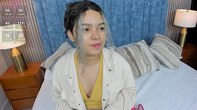 pretty sunlight  online show from April 16, 2026, 2:01 am