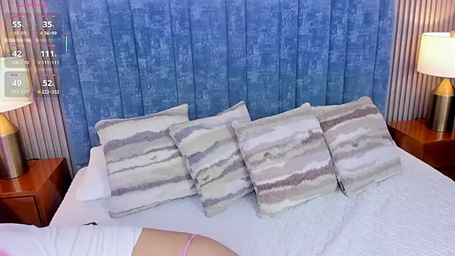 Snapshot of pretty_sunlight_ chatting on February 13, 2026, 1:27 am pretty sunlight online show from February 13, 2026, 1:27 am