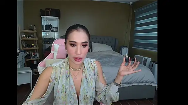 Snapshot of aya_saki chatting on February 6, 2025, 6:51 am aya saki online show from February 6, 2025, 6:51 am