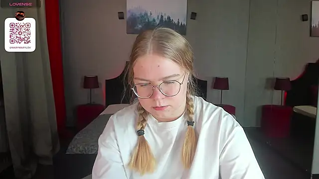 Snapshot of marydoji chatting on February 5, 2025, 5:20 am marydoji online show from February 5, 2025, 5:20 am