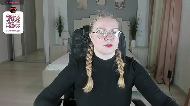 Snapshot of marydoji chatting on February 6, 2025, 12:04 pm marydoji online show from February 6, 2025, 12:04 pm