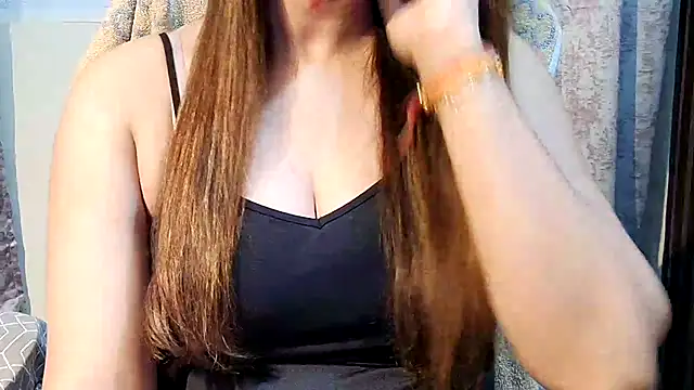 Snapshot of MIss-Naina chatting on August 5, 2026, 6:46 pm MIss-Naina online show from August 5, 2026, 6:46 pm