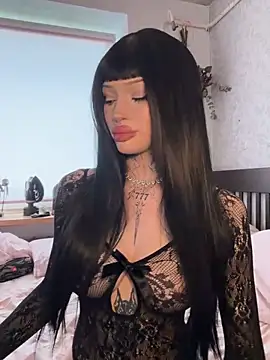 madelinexx online show from May 24, 2026, 11:32 am