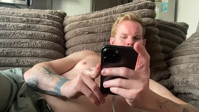 crossfitterguy87 online show from October 5, 2025, 3:47 pm