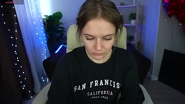 MaribelRiverr  online show from March 11, 2025, 6:52 am