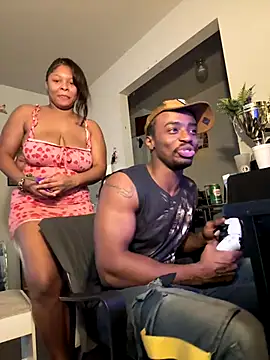 exotic  couple online show from December 17, 2025, 5:07 pm