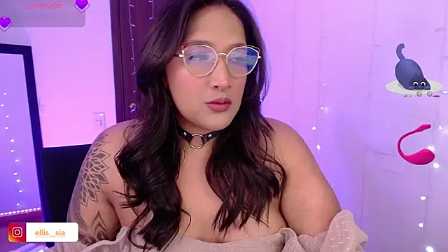 Lissa1   online show from January 15, 2026, 2:48 am