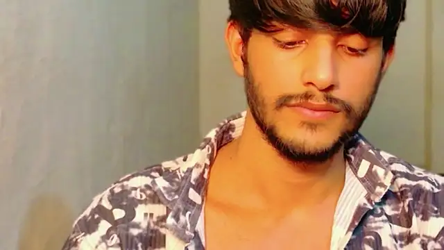 kingkartik7 online show from February 25, 2026, 5:02 pm