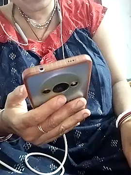 miss-Riy online show from February 18, 2026, 4:47 pm