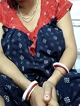 miss-Riy online show from December 17, 2025, 4:45 pm