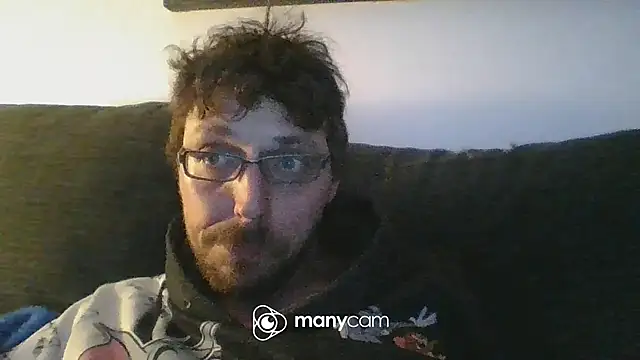Snapshot of redtoyanal chatting on March 5, 2025, 11:27 pm redtoyanal online show from March 5, 2025, 11:27 pm