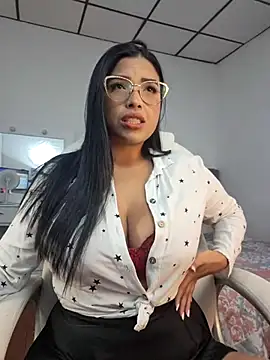 Aniee Leeee online show from March 1, 2025, 7:37 pm