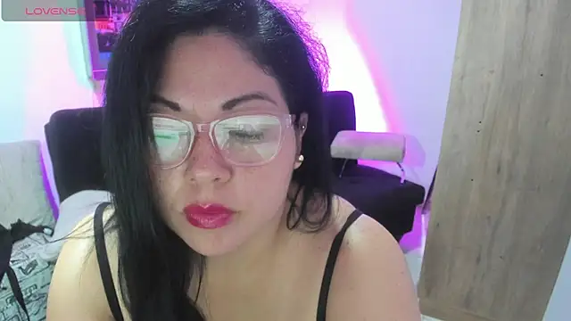 jessicarabbit 1 online show from April 16, 2026, 8:42 pm