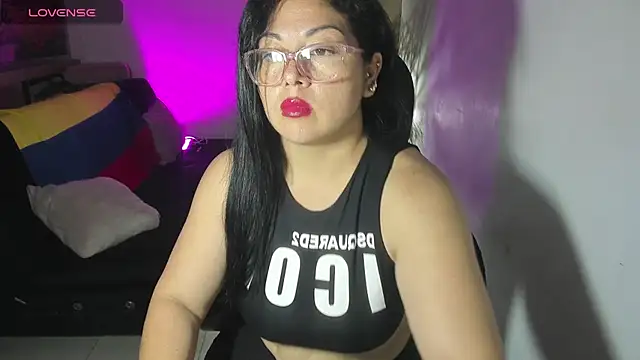 Snapshot of jessicarabbit_1 chatting on July 4, 2026, 4:08 am jessicarabbit 1 online show from July 4, 2026, 4:08 am