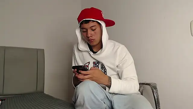 alex-lover online show from March 20, 2026, 3:40 am