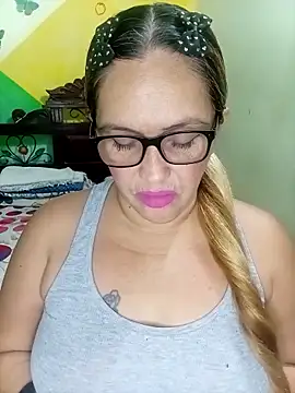 mom son dirty online show from April 25, 2026, 2:25 pm