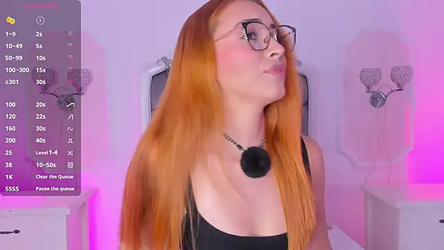 PollyGrey  online show from September 20, 2025, 3:44 am