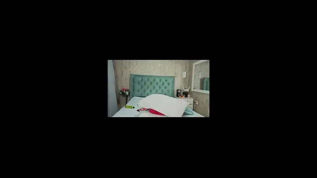 Marcelaa fox online show from February 24, 2026, 10:32 pm