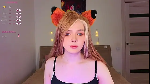  yourFoxy  online show from February 6, 2026, 3:52 pm