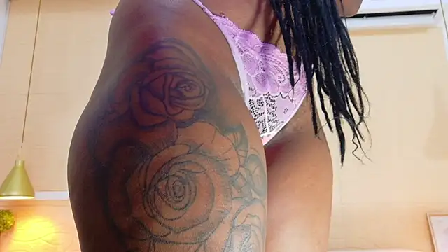 Chocolatte bar online show from February 25, 2025, 4:46 pm