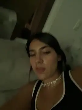 IsaValencia online show from November 1, 2025, 3:46 am