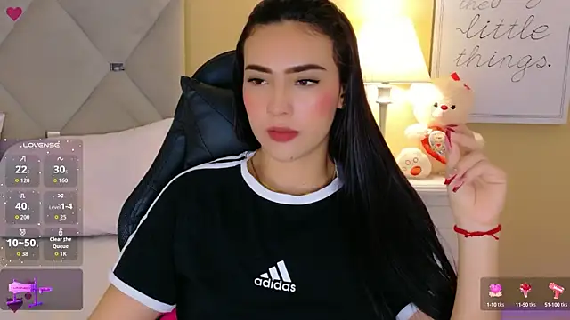 IsaValencia online show from September 19, 2025, 12:14 am