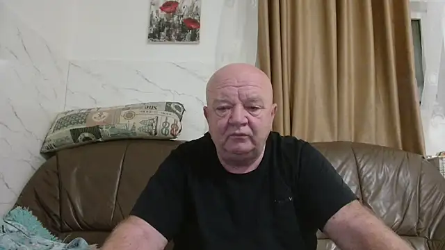 Snapshot of fullballs6 chatting on December 2, 2025, 2:56 am fullballs6 online show from December 2, 2025, 2:56 am