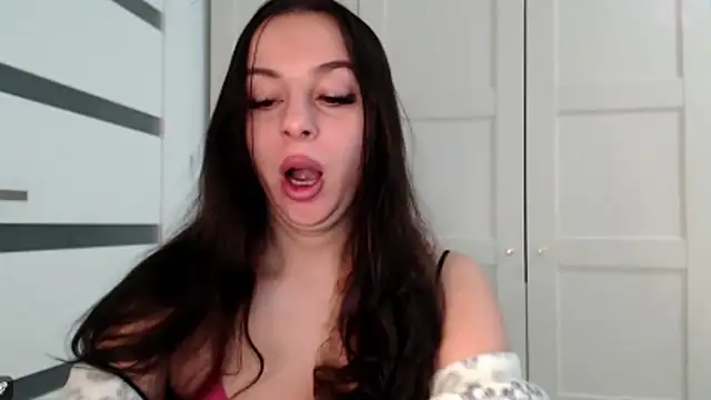 Snapshot of courtneyPerfect chatting on February 25, 2026, 8:14 am courtneyPerfect online show from February 25, 2026, 8:14 am