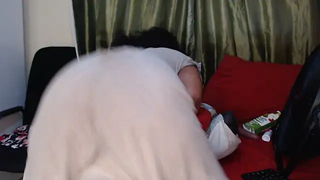 Snapshot of Foxybrownxx1 chatting on February 27, 2026, 7:24 pm Foxybrownxx1 online show from February 27, 2026, 7:24 pm