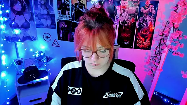 Rudy 02 online show from November 24, 2025, 9:48 pm