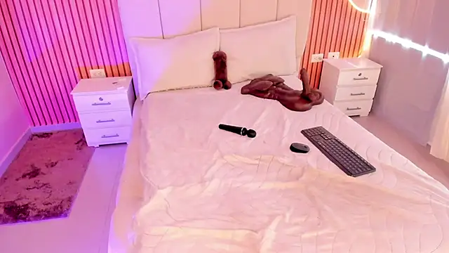 SofiiSweet  online show from November 16, 2025, 7:40 pm