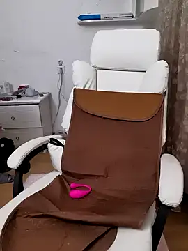 MaMa 1960 online show from January 2, 2025, 4:35 pm