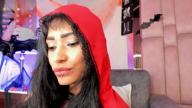 AshleyBelth  online show from October 31, 2025, 9:43 pm