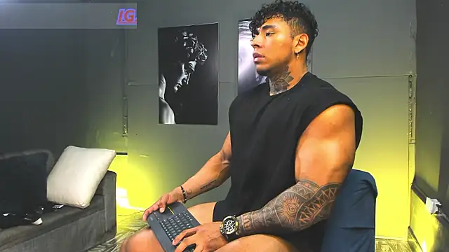 Snapshot of bradley_smith chatting on March 2, 2026, 3:52 pm bradley smith online show from March 2, 2026, 3:52 pm