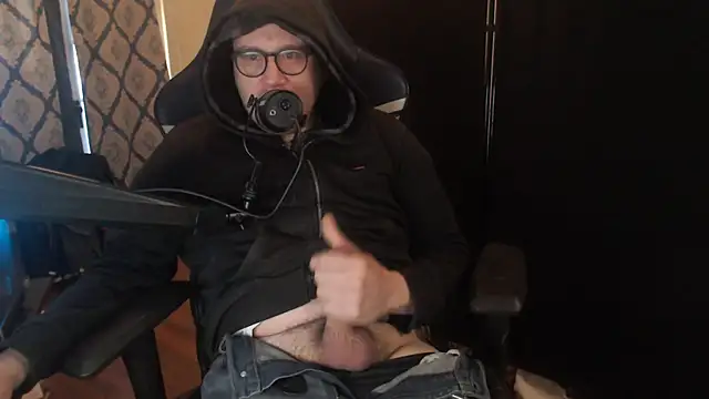 Snapshot of chicostick413 chatting on February 5, 2026, 12:45 pm chicostick413 online show from February 5, 2026, 12:45 pm