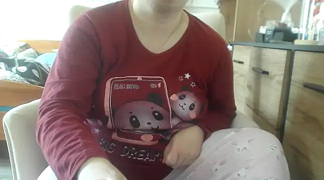 Snapshot of ReifeVenna chatting on February 17, 2025, 9:03 am ReifeVenna online show from February 17, 2025, 9:03 am