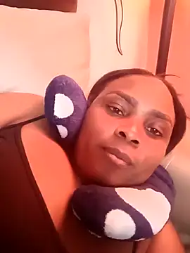 NicolVilla online show from April 9, 2026, 8:15 pm