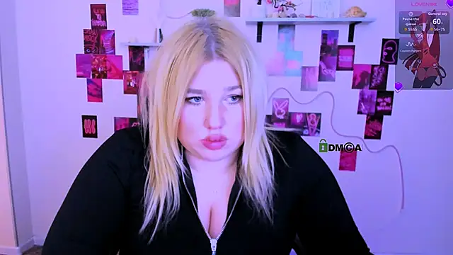 juli kisss online show from March 5, 2026, 10:05 pm