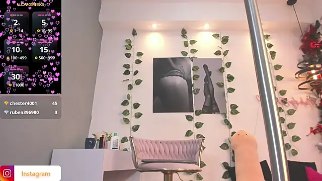 Snapshot of abril_ricci chatting on February 18, 2025, 6:15 am abril ricci online show from February 18, 2025, 6:15 am