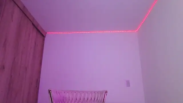 Snapshot of abril_ricci chatting on September 30, 2025, 4:18 am abril ricci online show from September 30, 2025, 4:18 am