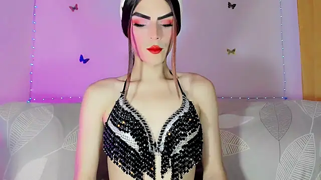 Snapshot of TatiGil chatting on July 4, 2026, 8:57 pm TatiGil online show from July 4, 2026, 8:57 pm