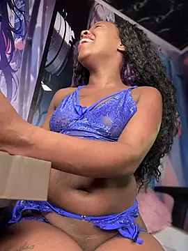 Snapshot of Thyana_LS chatting on February 14, 2025, 4:20 pm Thyana LS online show from February 14, 2025, 4:20 pm