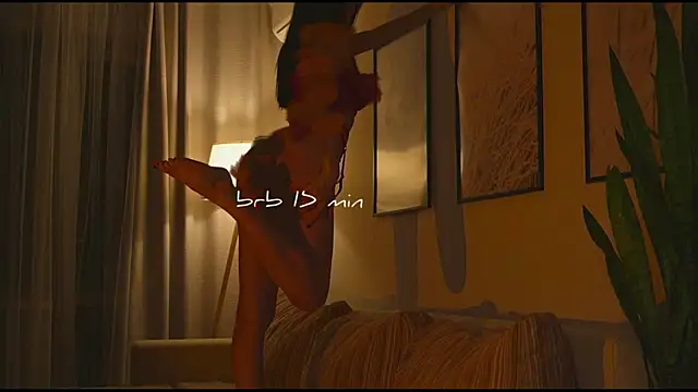 wowmolly online show from October 27, 2025, 9:54 am